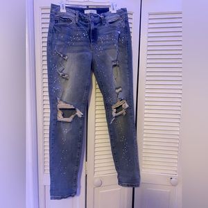 Women’s ripped jeans